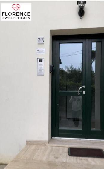 Lella Apartment With Free Parking By Florence Sweet Homes Zewnętrze zdjęcie